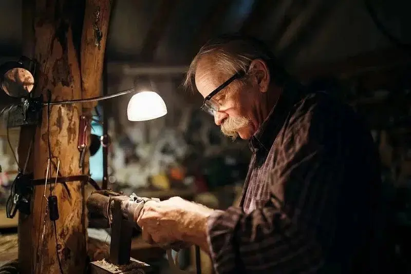 Tylko 14% Polaków po 50. roku życia jest zadowolonych z pracy