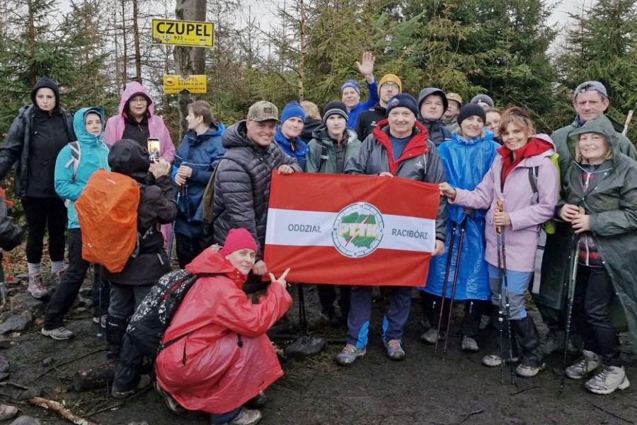 Górska wyprawa z PTTK Racibórz na Skrzyczne i Czupel